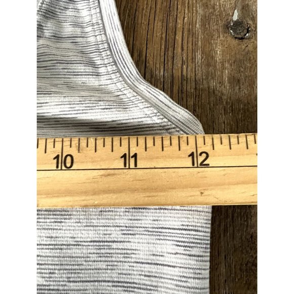Lululemon women's light gray heathered workout top size small - Picture 6 of 7